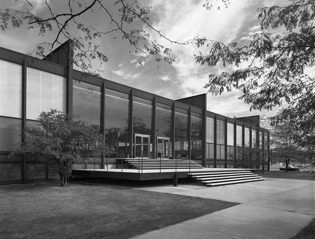 Farnsworth House — Construction